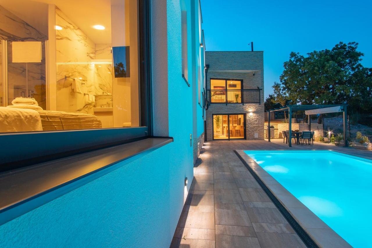 Perla Nera Heated Pool & Sauna Stan Trigraci Exteriér fotografie